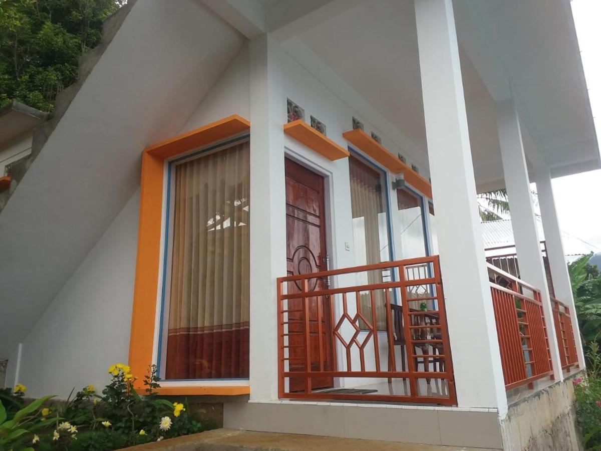 Bintang Bungalow Tour & Travel Kelimutu Exterior photo