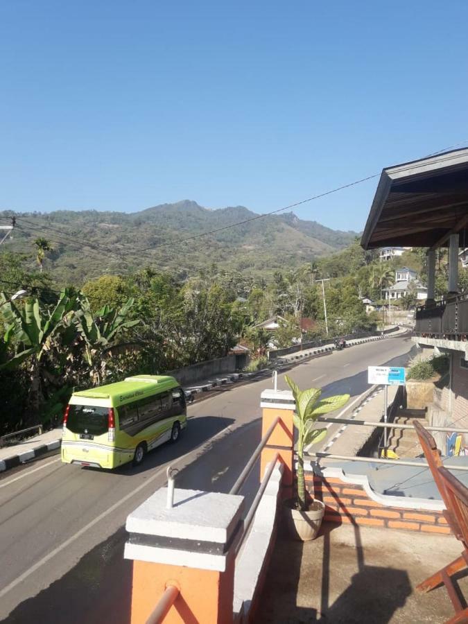 Bintang Bungalow Tour & Travel Kelimutu Exterior photo