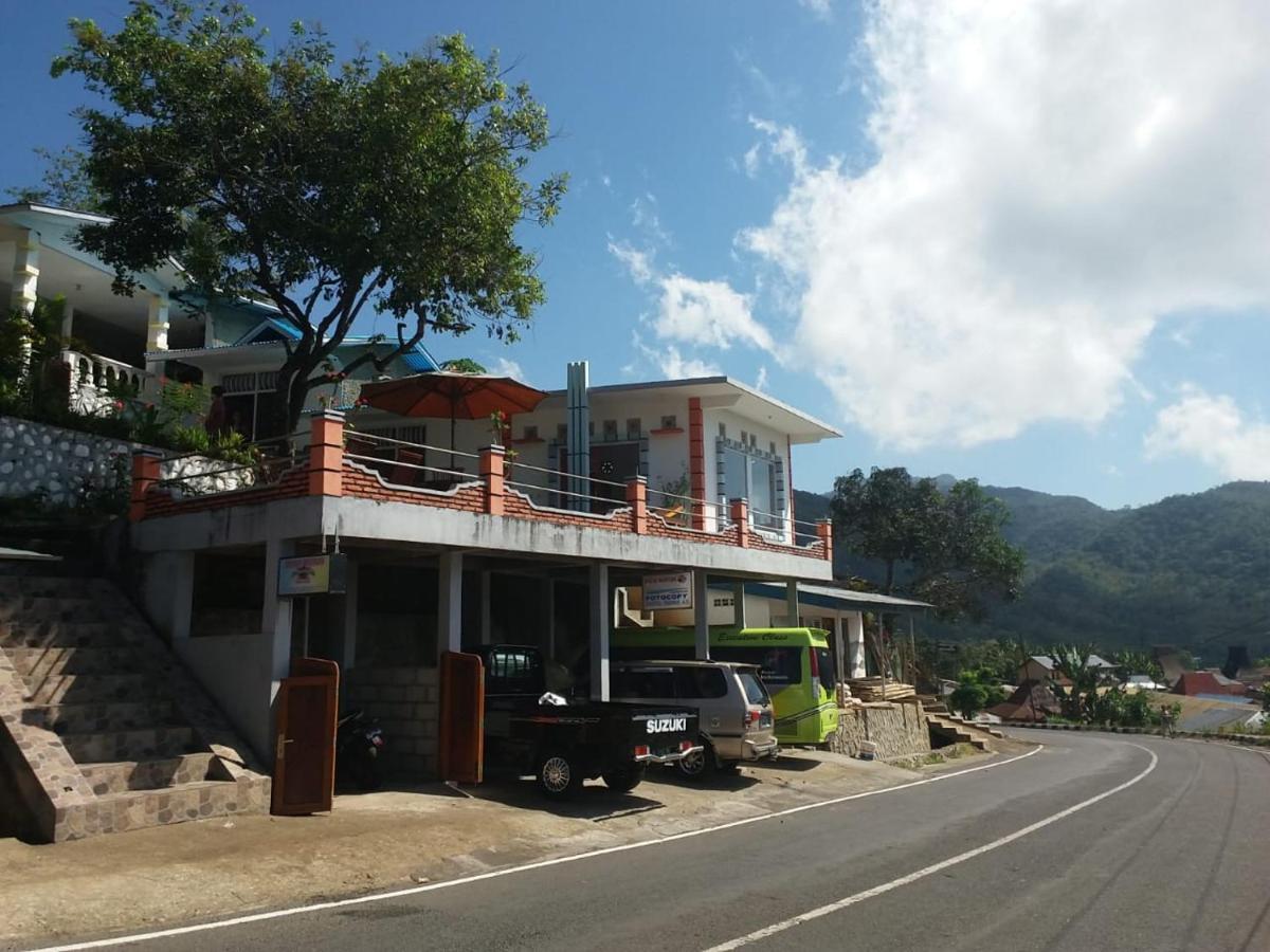 Bintang Bungalow Tour & Travel Kelimutu Exterior photo